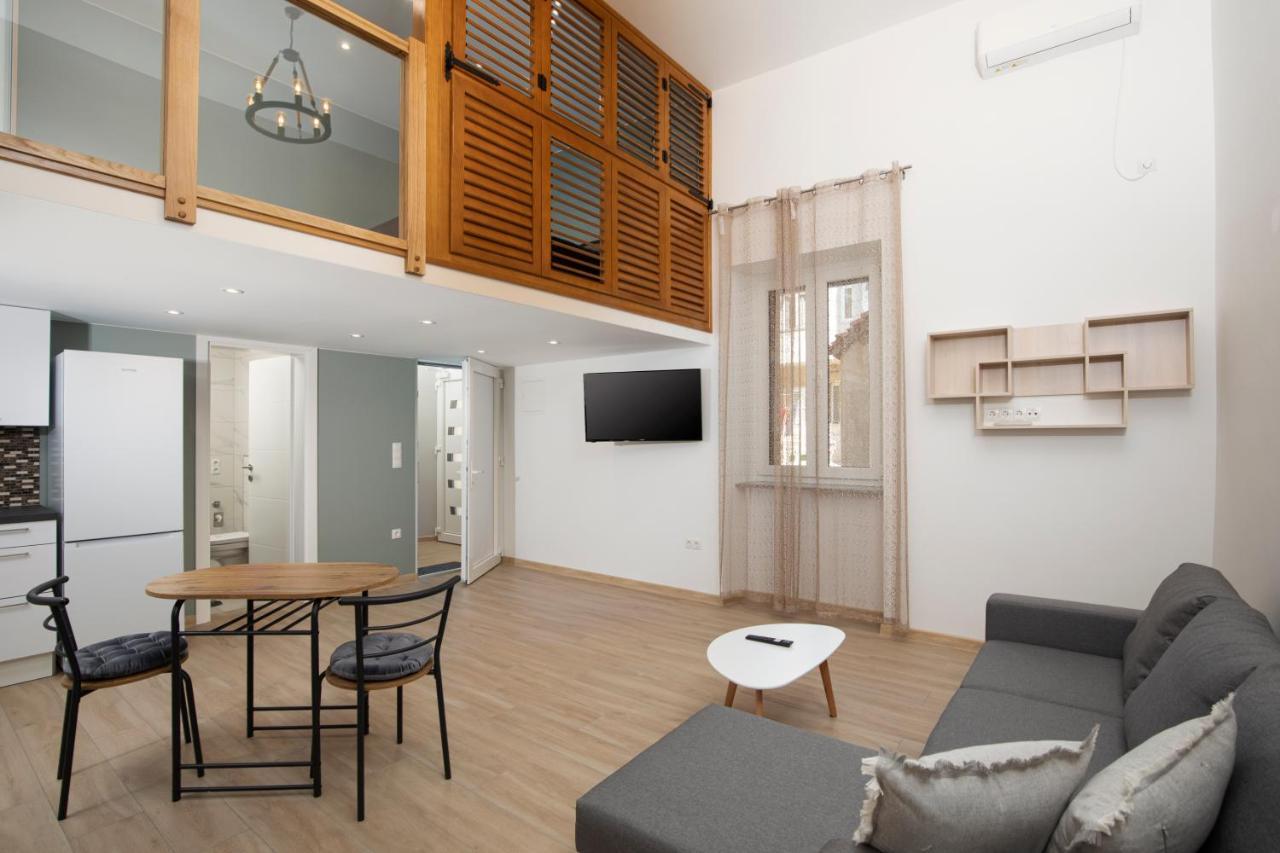 Centar City Pula Apartments エクステリア 写真