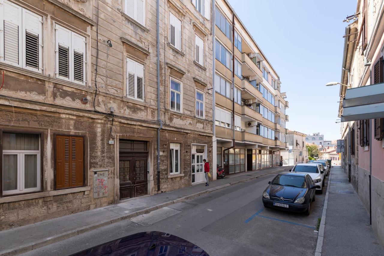 Centar City Pula Apartments エクステリア 写真